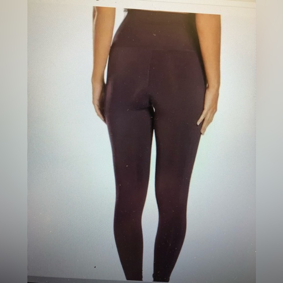 DYI YOGA LEGGING NWTin size large - Picture 2 of 6